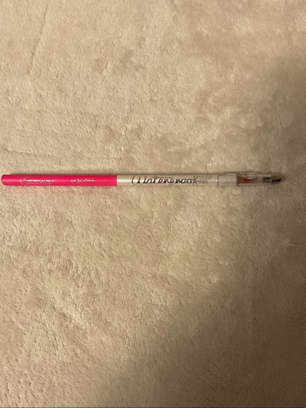 Bright Pink Lip Liner Pencil - Defining Pink Shade